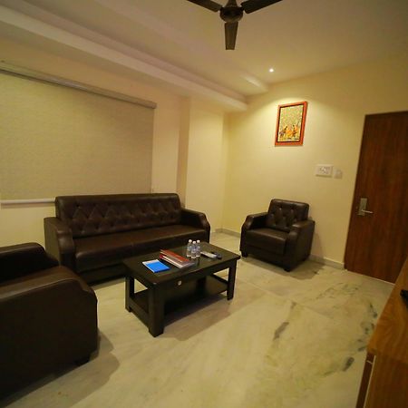 Dhruv Elite And Banquets Hotel Хидерабад Екстериор снимка