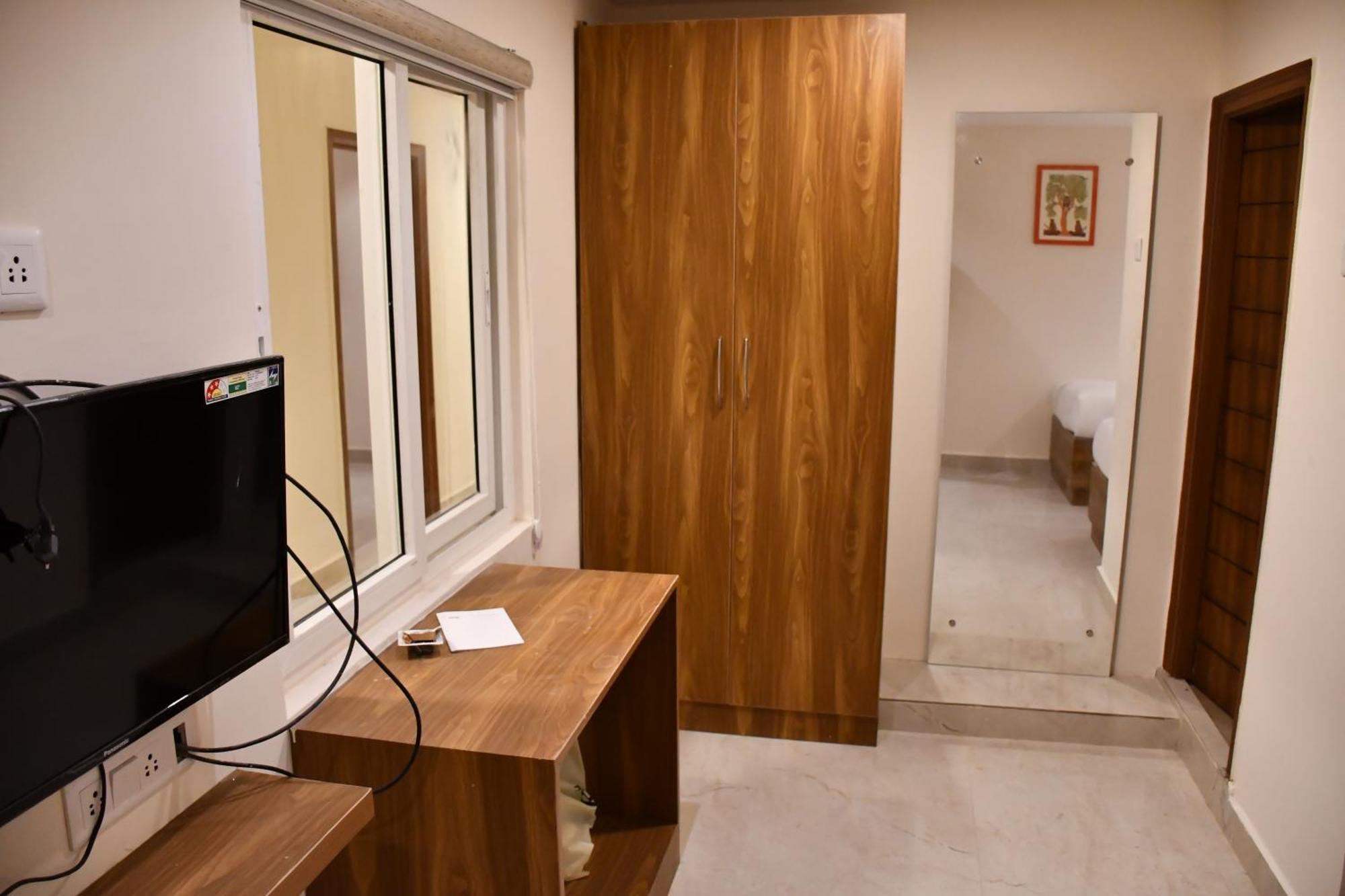 Dhruv Elite And Banquets Hotel Хидерабад Екстериор снимка